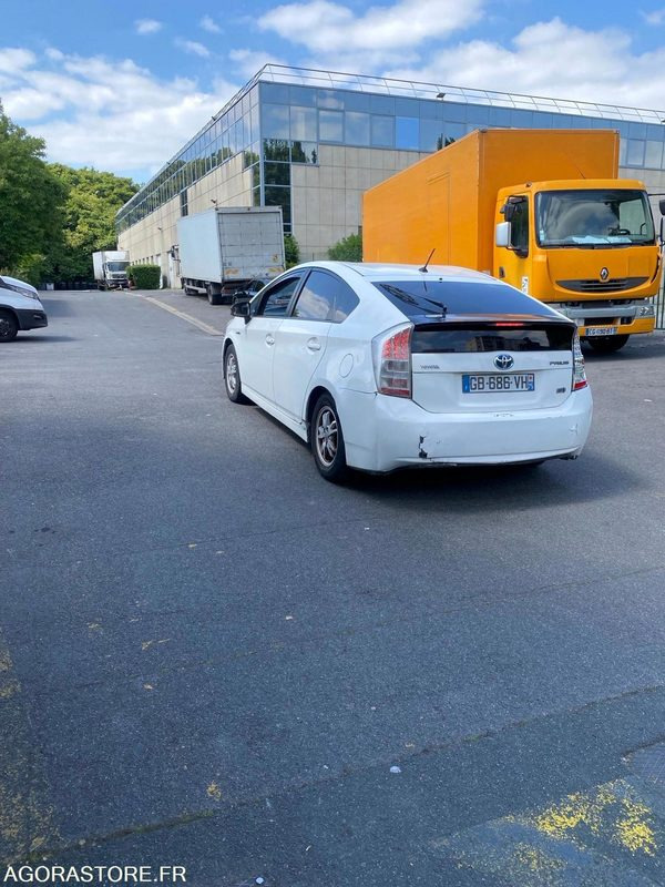 TOYOTA PRIUS HYBRIDE 2/ELECRIQUE/ESS/GPL- 2012- 400000 - Voiture: photos 3 TOYOTA PRIUS HYBRIDE 2/ELECRIQUE/ESS/GPL- 2012- 400000 - Voiture: photos 3