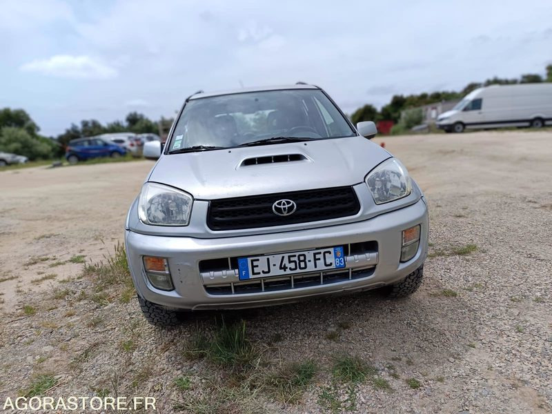 TOYOTA RAV4 - 2002 - 212500KMS - SUV: photos 2 TOYOTA RAV4 - 2002 - 212500KMS - SUV: photos 2