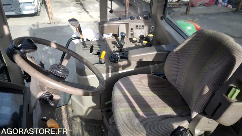 TRACTEUR JOHN DEERE 6630 BON ETAT - Tracteur agricole: photos 3 TRACTEUR JOHN DEERE 6630 BON ETAT - Tracteur agricole: photos 3