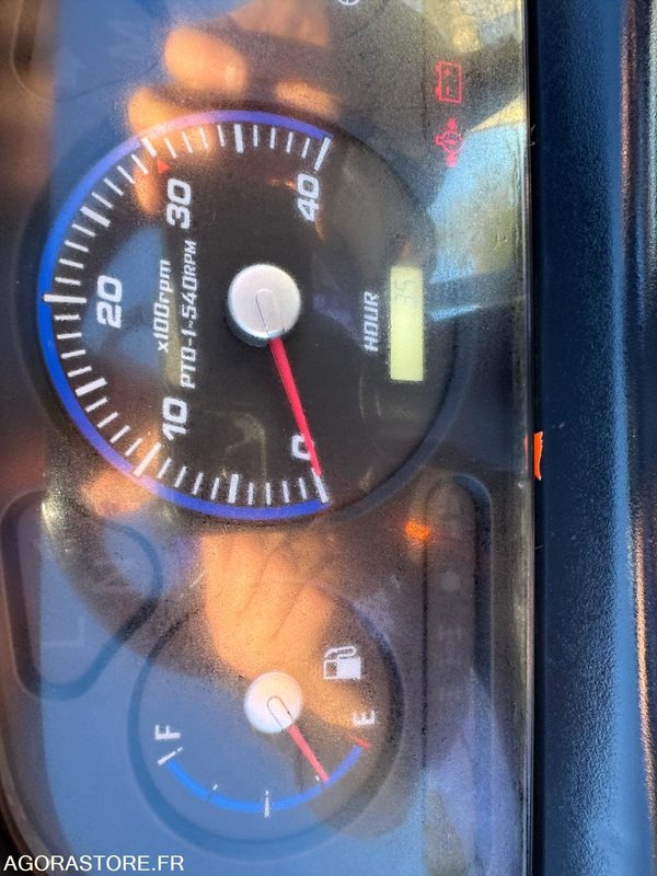 TRACTEUR TONDEUSE KIOTI - 2019 - Motofaucheuse: photos 5 TRACTEUR TONDEUSE KIOTI - 2019 - Motofaucheuse: photos 5