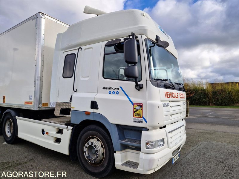 DAF CF 85.360 - 2013 - 219991 Kms - CR845FW - Tracteur routier: photos 2 DAF CF 85.360 - 2013 - 219991 Kms - CR845FW - Tracteur routier: photos 2