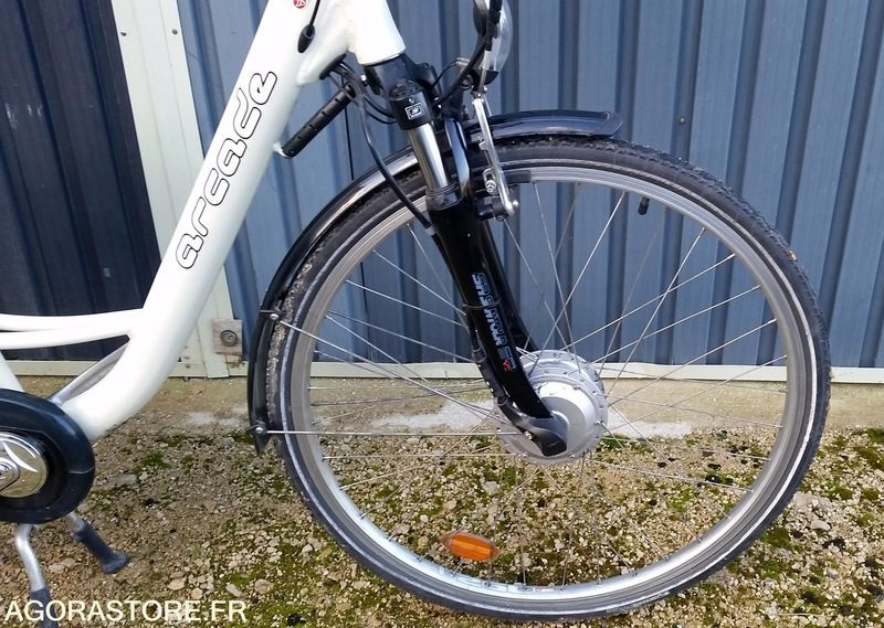 VELO ELECTRIQUE ARCADE EASY 28 NEXUS 7-36V 1601 Km 1ère MAIN (sans TVA) - Motocyclette: photos 4 VELO ELECTRIQUE ARCADE EASY 28 NEXUS 7-36V 1601 Km 1ère MAIN (sans TVA) - Motocyclette: photos 4