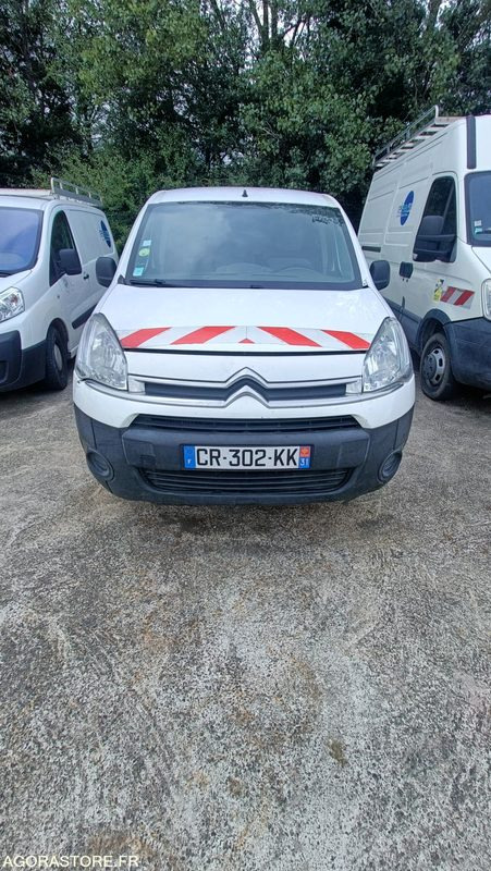 VU FOURGONNETTE CITROEN BERLINGO DANGEL 4X4 (BV changée avec embrayage) - Fourgonnette: photos 2 VU FOURGONNETTE CITROEN BERLINGO DANGEL 4X4 (BV changée avec embrayage) - Fourgonnette: photos 2