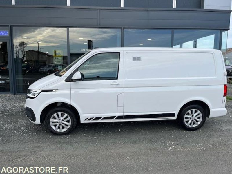 VW FOURGON TRANSPORTER T6 2.0 TDI 150 DSG7 BUSINESS LINE PLUS. - Fourgon utilitaire: photos 2 VW FOURGON TRANSPORTER T6 2.0 TDI 150 DSG7 BUSINESS LINE PLUS. - Fourgon utilitaire: photos 2