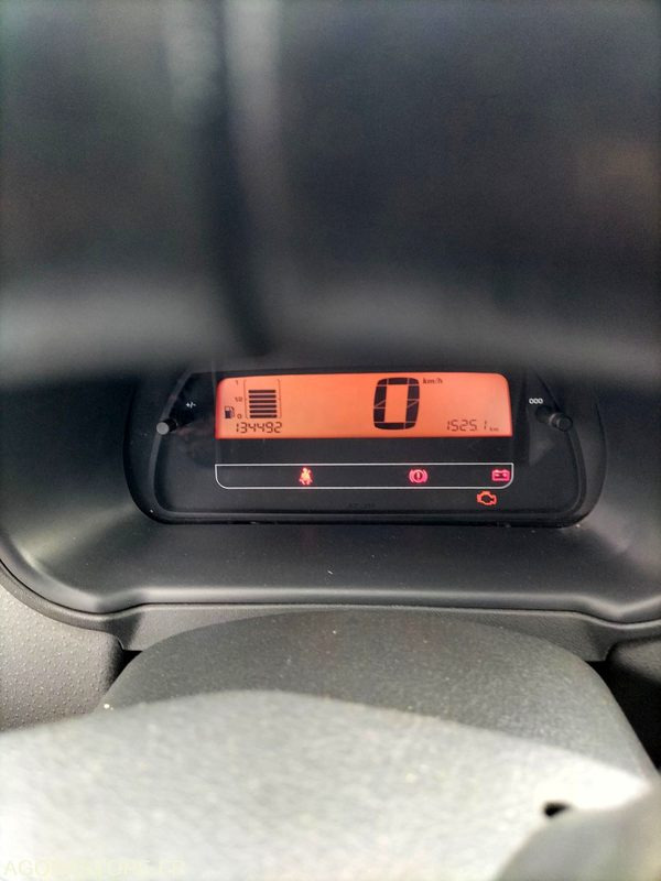 Voiture Citroen C2 - 135000km - Voiture: photos 5 Voiture Citroen C2 - 135000km - Voiture: photos 5