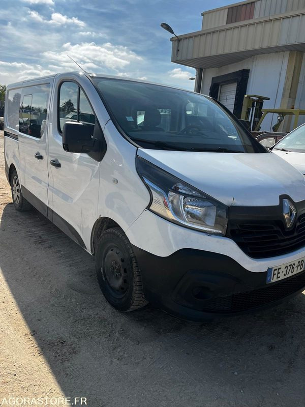 Renault trafic 3 1.6 dci 5places - Fourgonnette: photos 1 Renault trafic 3 1.6 dci 5places - Fourgonnette: photos 1