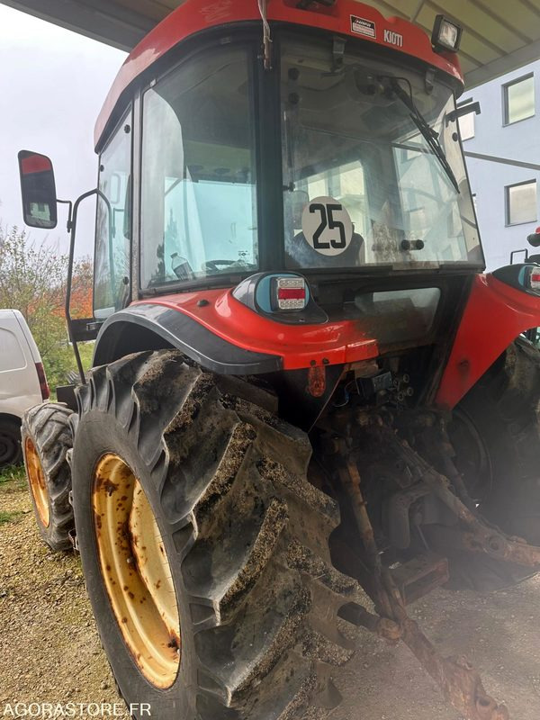 Tracteur - Tracteur agricole: photos 1 Tracteur - Tracteur agricole: photos 1