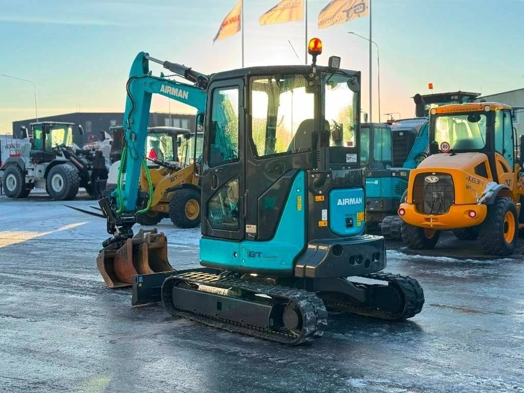 Airman AX 38 U-6 A - Mini pelle: photos 4 Airman AX 38 U-6 A - Mini pelle: photos 4