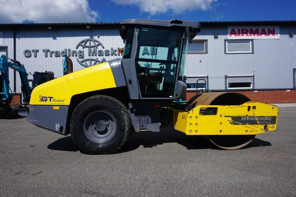 Atlas Copco Dynapac CA 1500 *Uthyres* - Compacteur à pieds de mouton/ Monocylindre: photos 5 Atlas Copco Dynapac CA 1500 *Uthyres* - Compacteur à pieds de mouton/ Monocylindre: photos 5