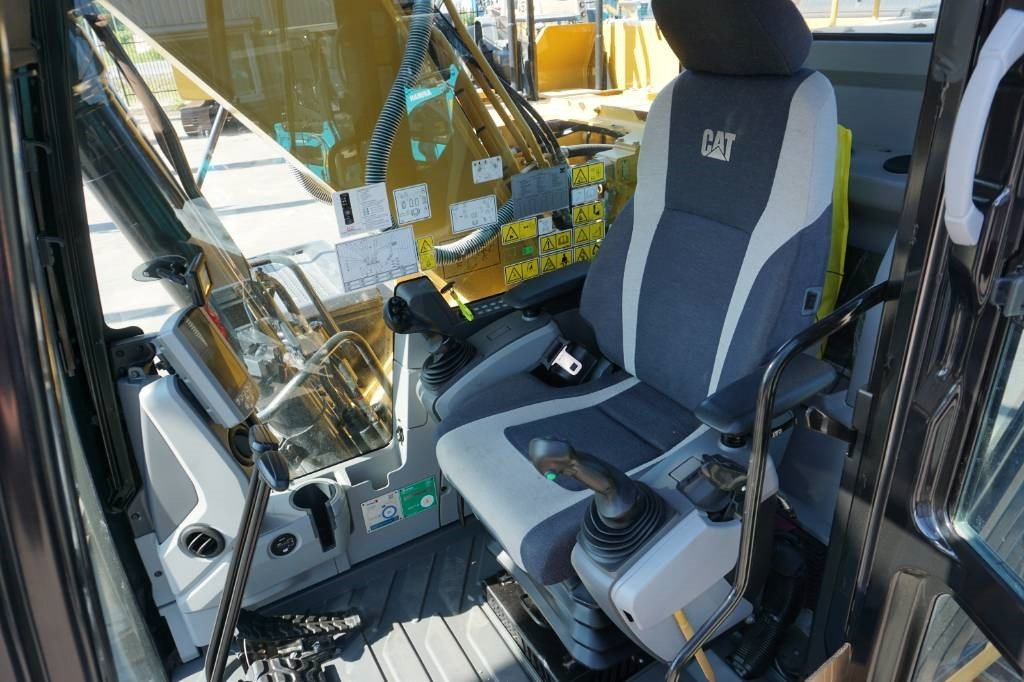 CAT 323EL *Uthyres* - Pelle sur chenille: photos 3 CAT 323EL *Uthyres* - Pelle sur chenille: photos 3