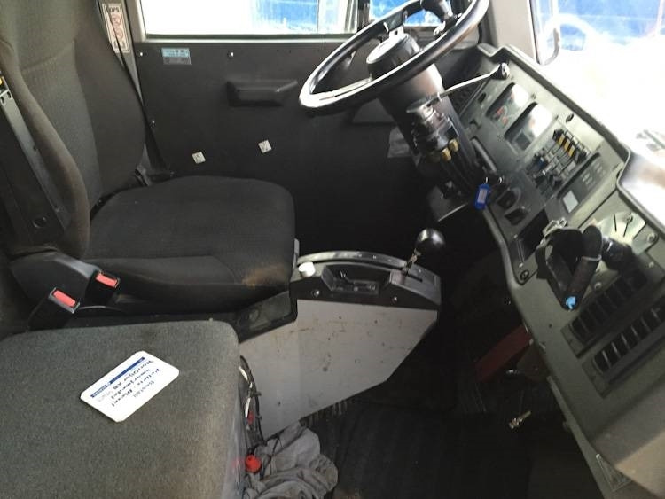 Tombereau rigide CAT 775 D: photos 12 Tombereau rigide CAT 775 D: photos 12