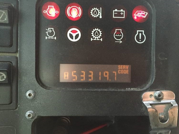 Tombereau rigide CAT 775 D: photos 15 Tombereau rigide CAT 775 D: photos 15