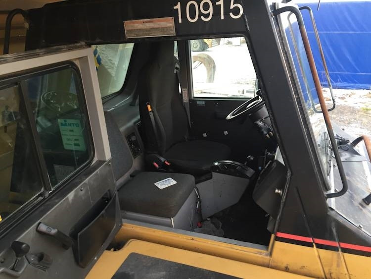 Tombereau rigide CAT 775 D: photos 14 Tombereau rigide CAT 775 D: photos 14