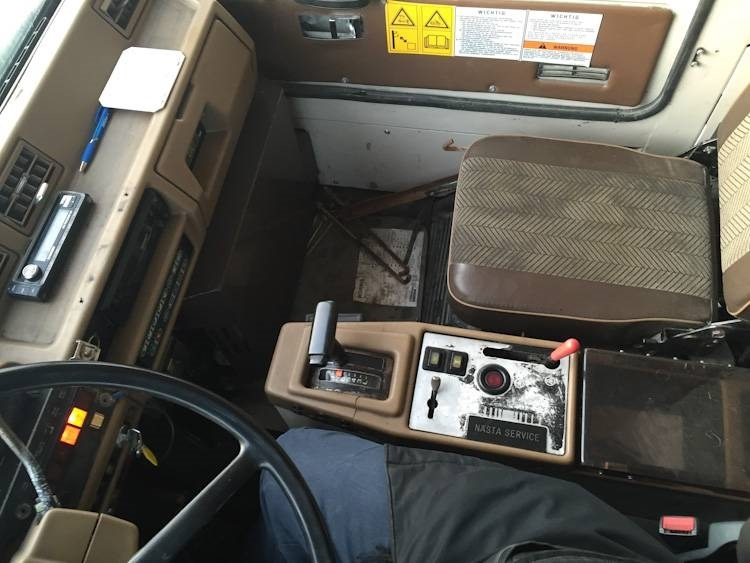 Tombereau rigide CAT 775 D: photos 11 Tombereau rigide CAT 775 D: photos 11