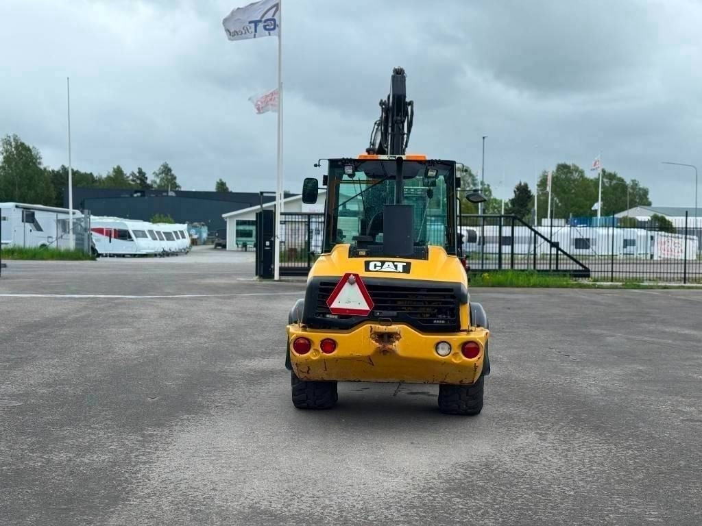 CAT 906 H  - Chargeuse sur pneus: photos 3 CAT 906 H  - Chargeuse sur pneus: photos 3
