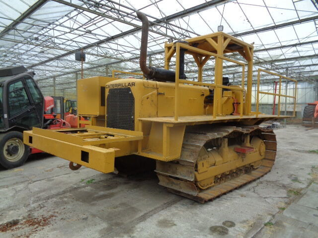Caterpillar D6C - Bulldozer: photos 1 Caterpillar D6C - Bulldozer: photos 1