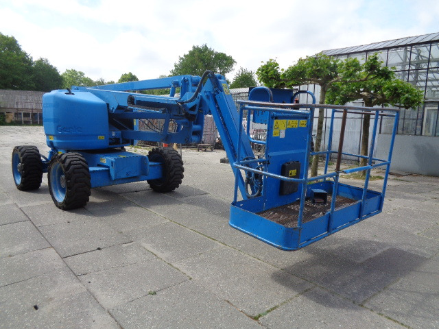 Genie Z45-25 - Nacelle articulée: photos 2 Genie Z45-25 - Nacelle articulée: photos 2