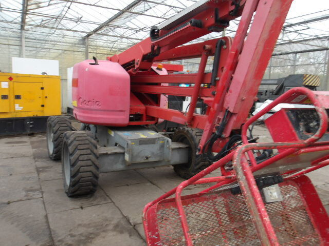 Genie Z45-25 - Nacelle articulée: photos 4 Genie Z45-25 - Nacelle articulée: photos 4