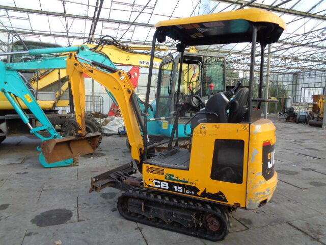 Mini pelle JCB 15C-1: photos 11