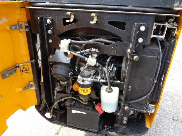 JCB 15C-1 - Mini pelle: photos 2 JCB 15C-1 - Mini pelle: photos 2
