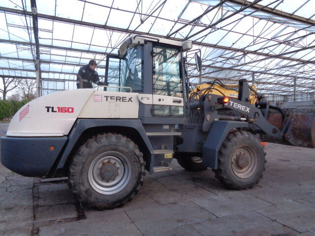 Terex TL160 - Chargeuse sur pneus: photos 1 Terex TL160 - Chargeuse sur pneus: photos 1