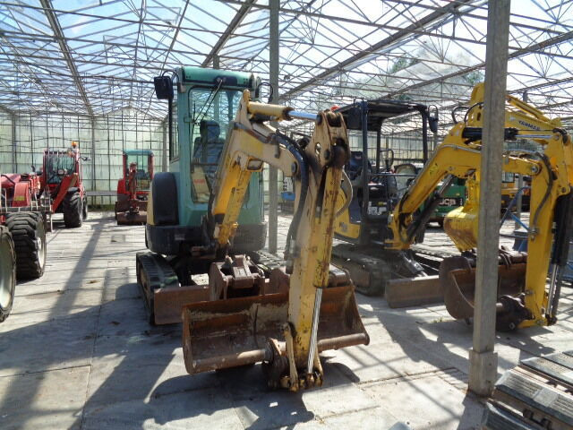 Yanmar VIO25-4 - Mini pelle: photos 3 Yanmar VIO25-4 - Mini pelle: photos 3