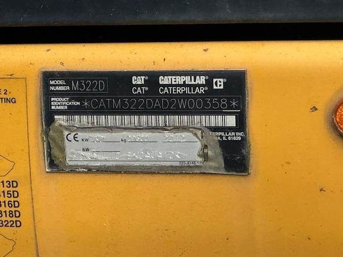 Pelle sur pneus CAT M 322 D: photos 6