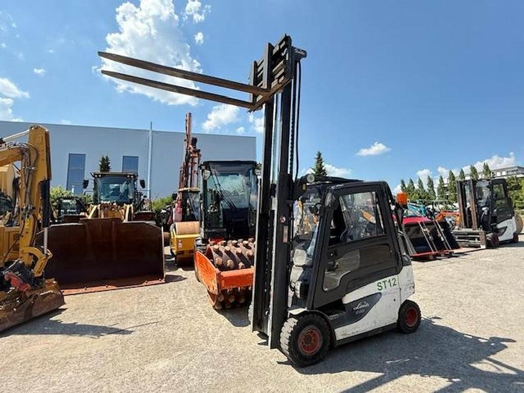 Linde E20-01 - Chariot élévateur: photos 4 Linde E20-01 - Chariot élévateur: photos 4
