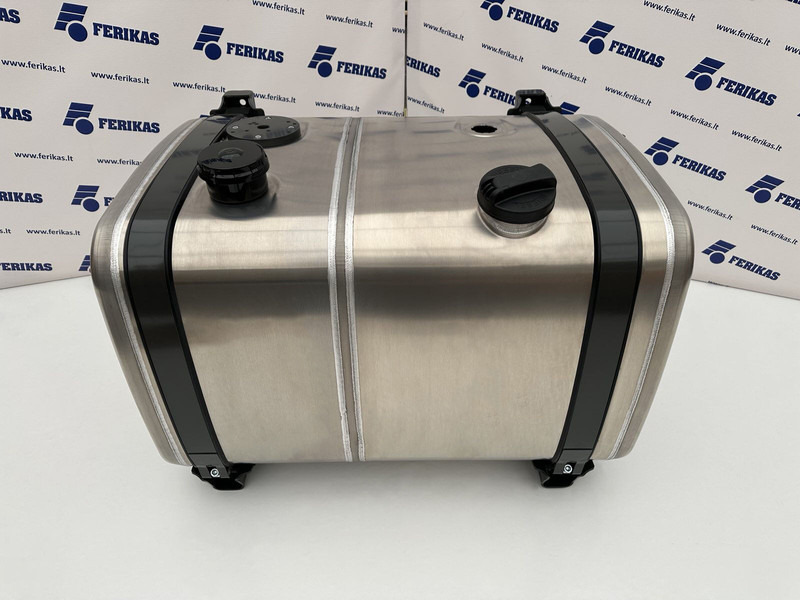 Combined oil fuel tank 165L oil tank 200L fuel tank 620x675x970 - Réservoir hydraulique pour Camion: photos 1 Combined oil fuel tank 165L oil tank 200L fuel tank 620x675x970 - Réservoir hydraulique pour Camion: photos 1
