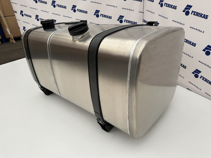Combined oil fuel tank 200L oil tank 285L fuel tank 620x675x1250 - Réservoir hydraulique pour Camion: photos 3 Combined oil fuel tank 200L oil tank 285L fuel tank 620x675x1250 - Réservoir hydraulique pour Camion: photos 3