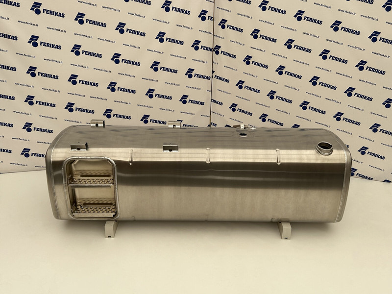 DAF New aluminum fuel tank 765L - Réservoir de carburant pour Camion: photos 1 DAF New aluminum fuel tank 765L - Réservoir de carburant pour Camion: photos 1