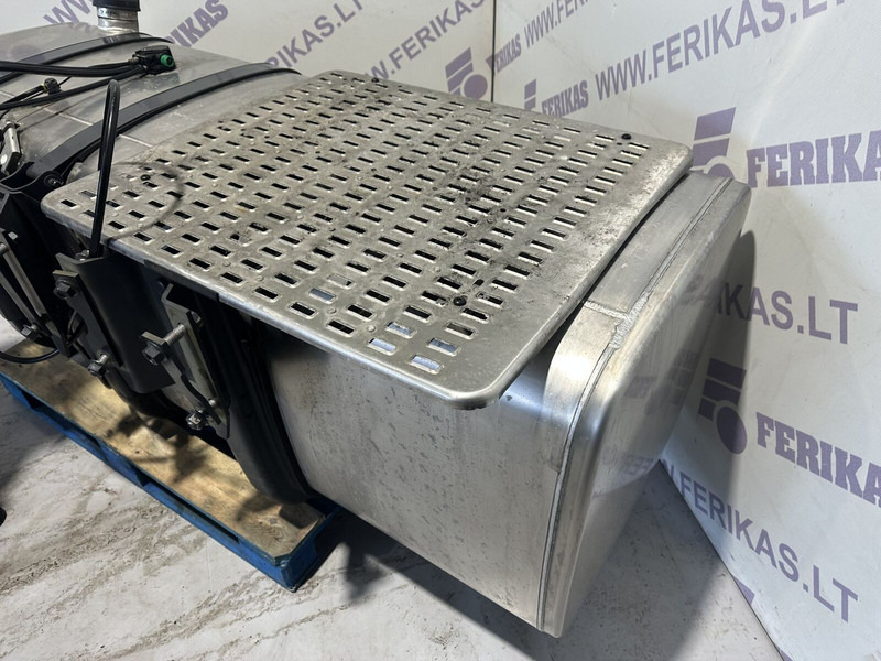 DAF XF - Réservoir de carburant pour Camion: photos 4 DAF XF - Réservoir de carburant pour Camion: photos 4