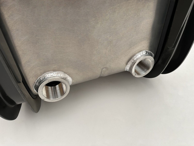 Hydraulic aluminum oil tank 200L - Réservoir hydraulique pour Camion: photos 5 Hydraulic aluminum oil tank 200L - Réservoir hydraulique pour Camion: photos 5
