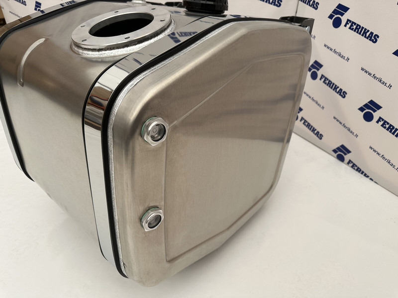 Hydraulic aluminum oil tank 204L - Réservoir hydraulique pour Camion: photos 2 Hydraulic aluminum oil tank 204L - Réservoir hydraulique pour Camion: photos 2