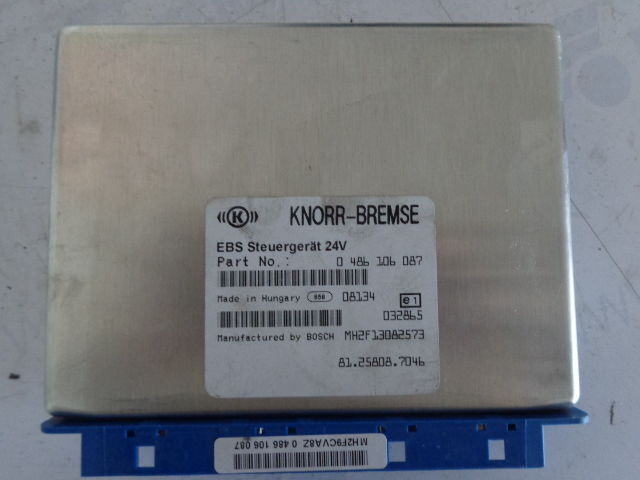 KNORR-BREMSE EBS control - Bloc de gestion pour Camion: photos 1 KNORR-BREMSE EBS control - Bloc de gestion pour Camion: photos 1