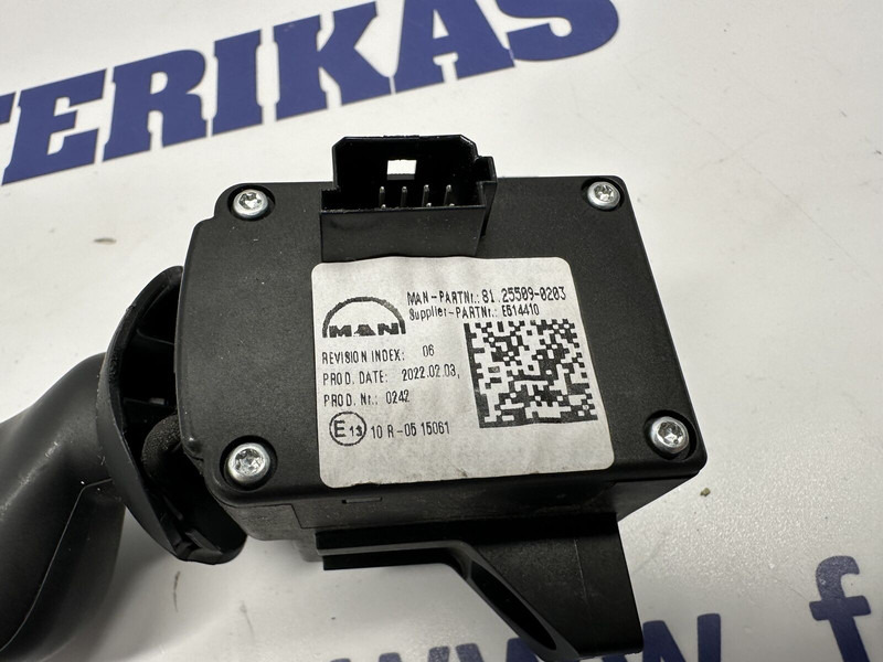 MAN lever, switch - Relais pour Camion: photos 3 MAN lever, switch - Relais pour Camion: photos 3