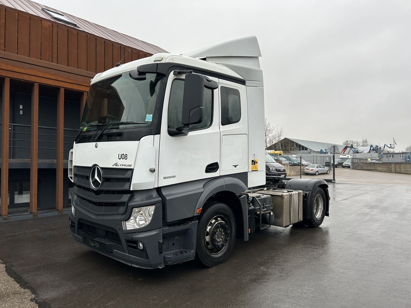 Mercedes-Benz 2018 Mercedes Benz Actros MP4 EURO 6 breaking for parts - Cabine et intérieur pour Camion: photos 2 Mercedes-Benz 2018 Mercedes Benz Actros MP4 EURO 6 breaking for parts - Cabine et intérieur pour Camion: photos 2