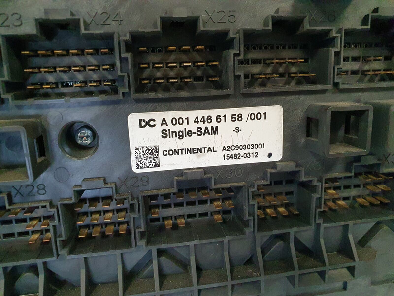 Mercedes-Benz Actros - Système électrique pour Camion: photos 5 Mercedes-Benz Actros - Système électrique pour Camion: photos 5