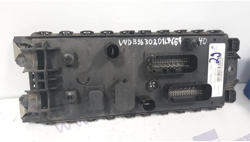 Mercedes-Benz Actros - Bloc de gestion pour Camion: photos 1 Mercedes-Benz Actros - Bloc de gestion pour Camion: photos 1