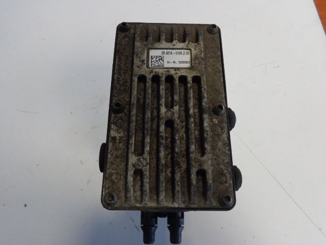 Mercedes-Benz Actros MP4 - Système d'échappement pour Camion: photos 4 Mercedes-Benz Actros MP4 - Système d'échappement pour Camion: photos 4