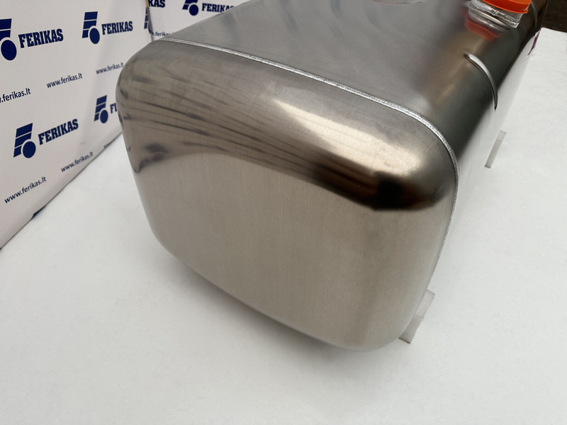 Mercedes-Benz - Réservoir de carburant pour Camion: photos 3 Mercedes-Benz - Réservoir de carburant pour Camion: photos 3