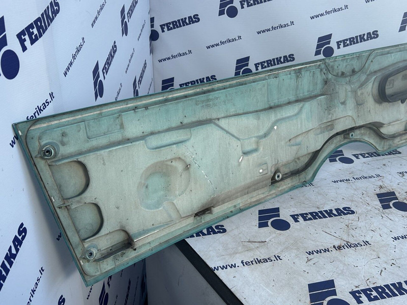 Mercedes-Benz bonnet part - Capot pour Camion: photos 5 Mercedes-Benz bonnet part - Capot pour Camion: photos 5