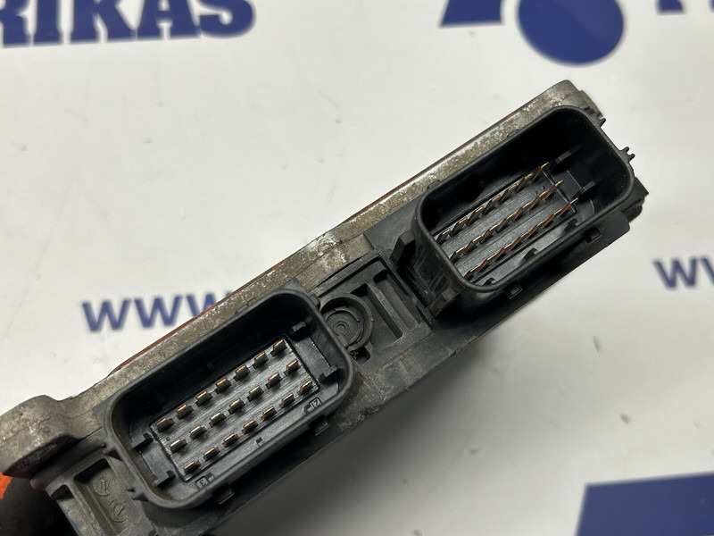 Mercedes-Benz gearbox control unit - Bloc de gestion pour Camion: photos 3 Mercedes-Benz gearbox control unit - Bloc de gestion pour Camion: photos 3