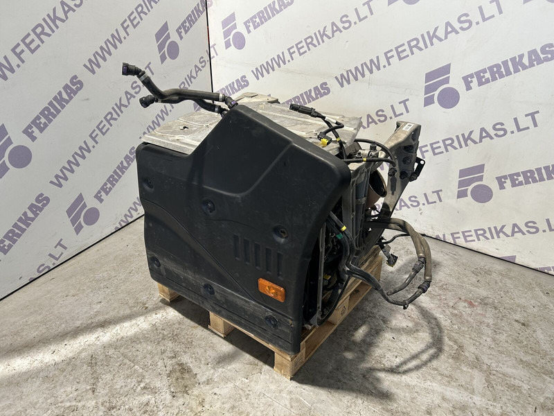 Renault exhaust catalyst - Catalyseur pour Camion: photos 1 Renault exhaust catalyst - Catalyseur pour Camion: photos 1