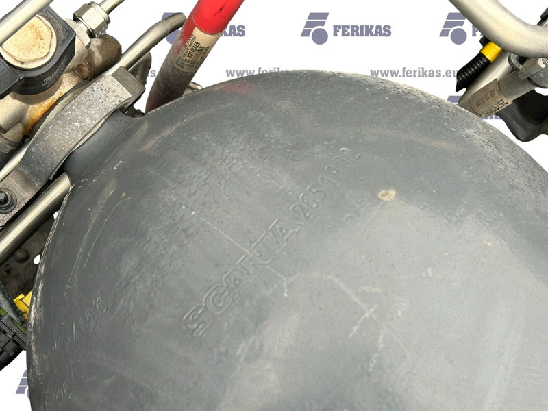 Scania CNG tank, right side - Réservoir de carburant pour Camion: photos 5 Scania CNG tank, right side - Réservoir de carburant pour Camion: photos 5