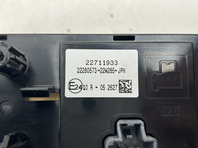 Volvo A/C control panel - Panel de instrumentos pour Camion: photos 4 Volvo A/C control panel - Panel de instrumentos pour Camion: photos 4