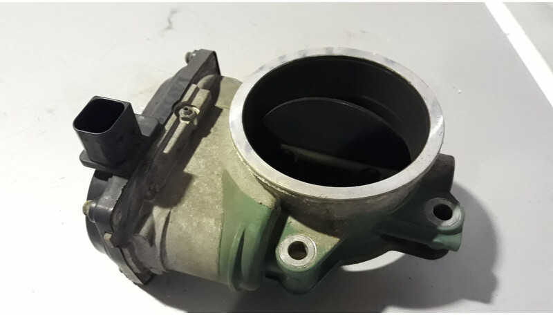 Volvo EGR valve - Moteur et pièces pour Camion: photos 1 Volvo EGR valve - Moteur et pièces pour Camion: photos 1