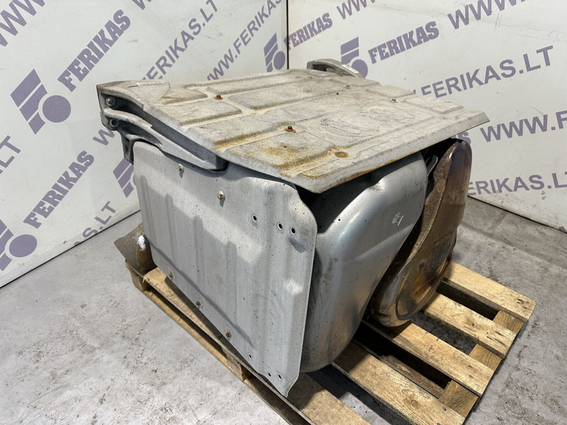 Volvo selective catalyst reduction silencer, SCR - Catalyseur pour Camion: photos 1 Volvo selective catalyst reduction silencer, SCR - Catalyseur pour Camion: photos 1