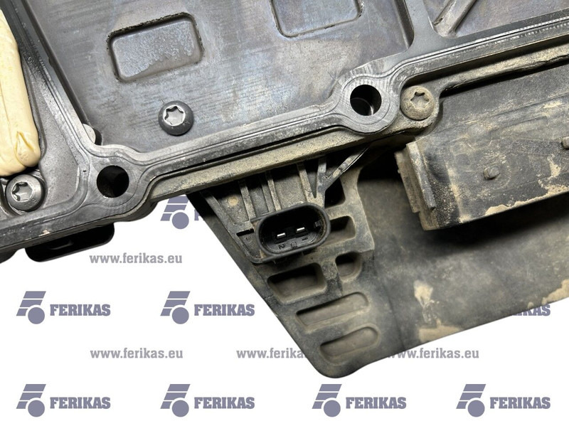 ZF TraXon gearbox control unit - Bloc de gestion pour Camion: photos 4 ZF TraXon gearbox control unit - Bloc de gestion pour Camion: photos 4