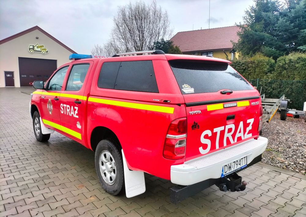 Toyota Hilux 2.5D 4x4, straż, strażacki, pożarniczy - Pick-up: photos 4 Toyota Hilux 2.5D 4x4, straż, strażacki, pożarniczy - Pick-up: photos 4